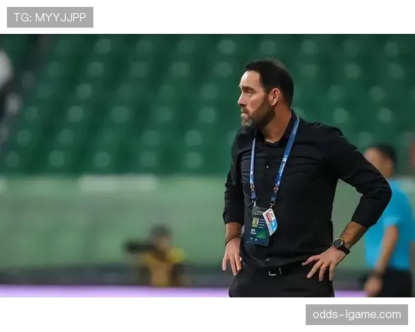 苏亚雷斯凭借出色技术全面能力，关键时刻表现引发广泛关注