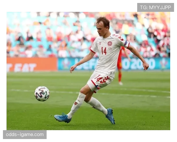 达姆斯高比赛阅读能力持续提升，中场组织表现稳健