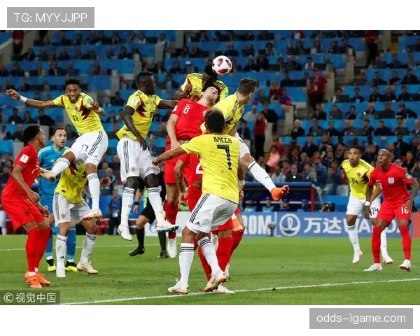 草率犯规为何易被裁判判黄牌?背后规则逻辑详解 草率犯规为何易被裁判判黄牌?背后规则逻辑详解